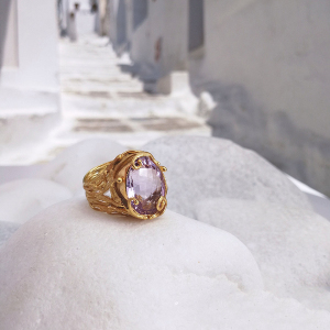 gold with amethyst