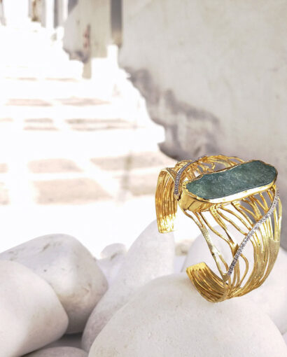 Gold bracelet with aquamarine and diamond Aquamarine Aquamarine