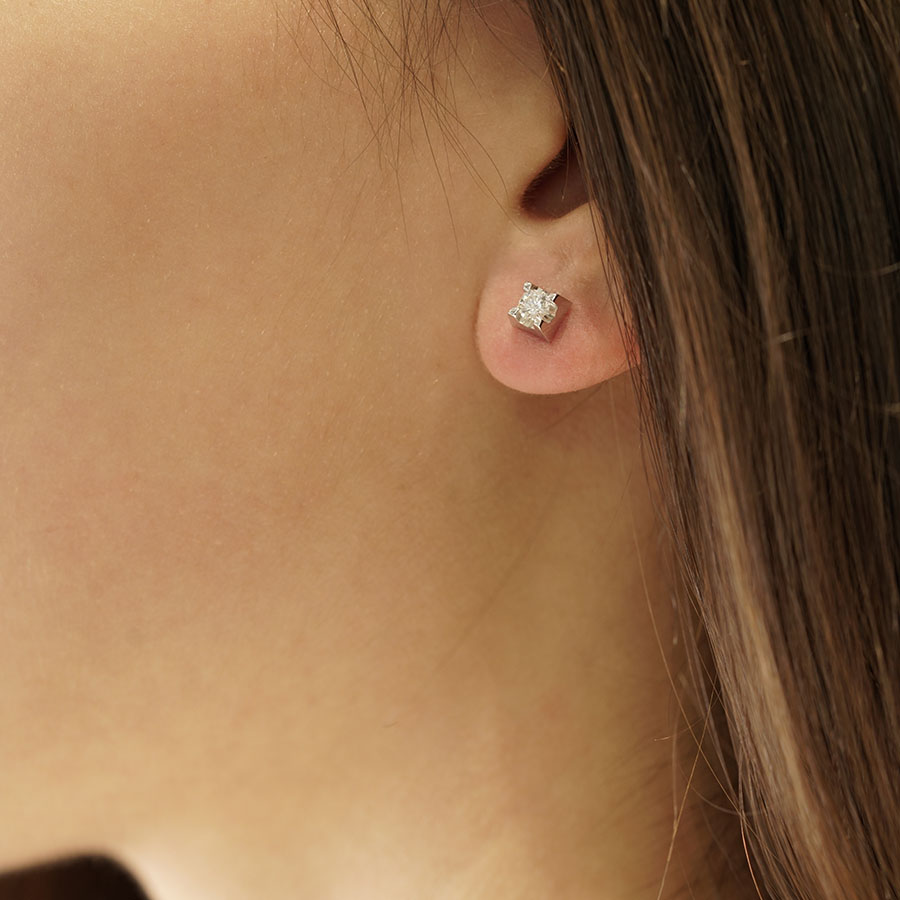 White gold pair of earrings with diamond Earrings Diamonds