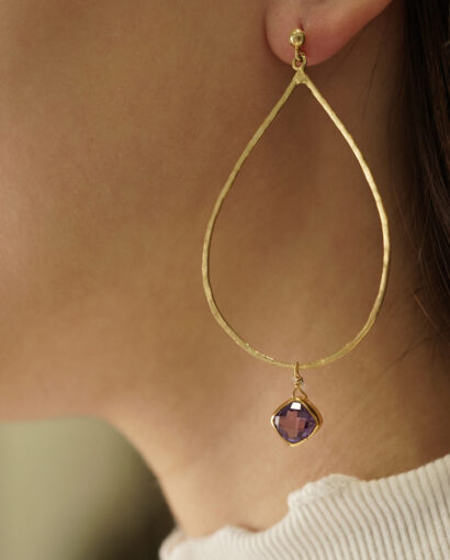 Hammered earring with purple cushion cut amethyst Earrings Amethyst